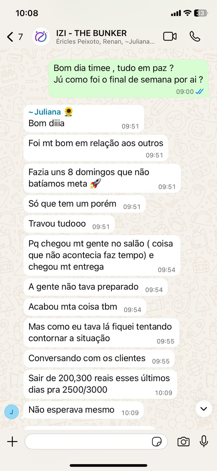 Print de conversa no WhatsApp mostrando faturamento subindo de 200/300 pra 2500/3000